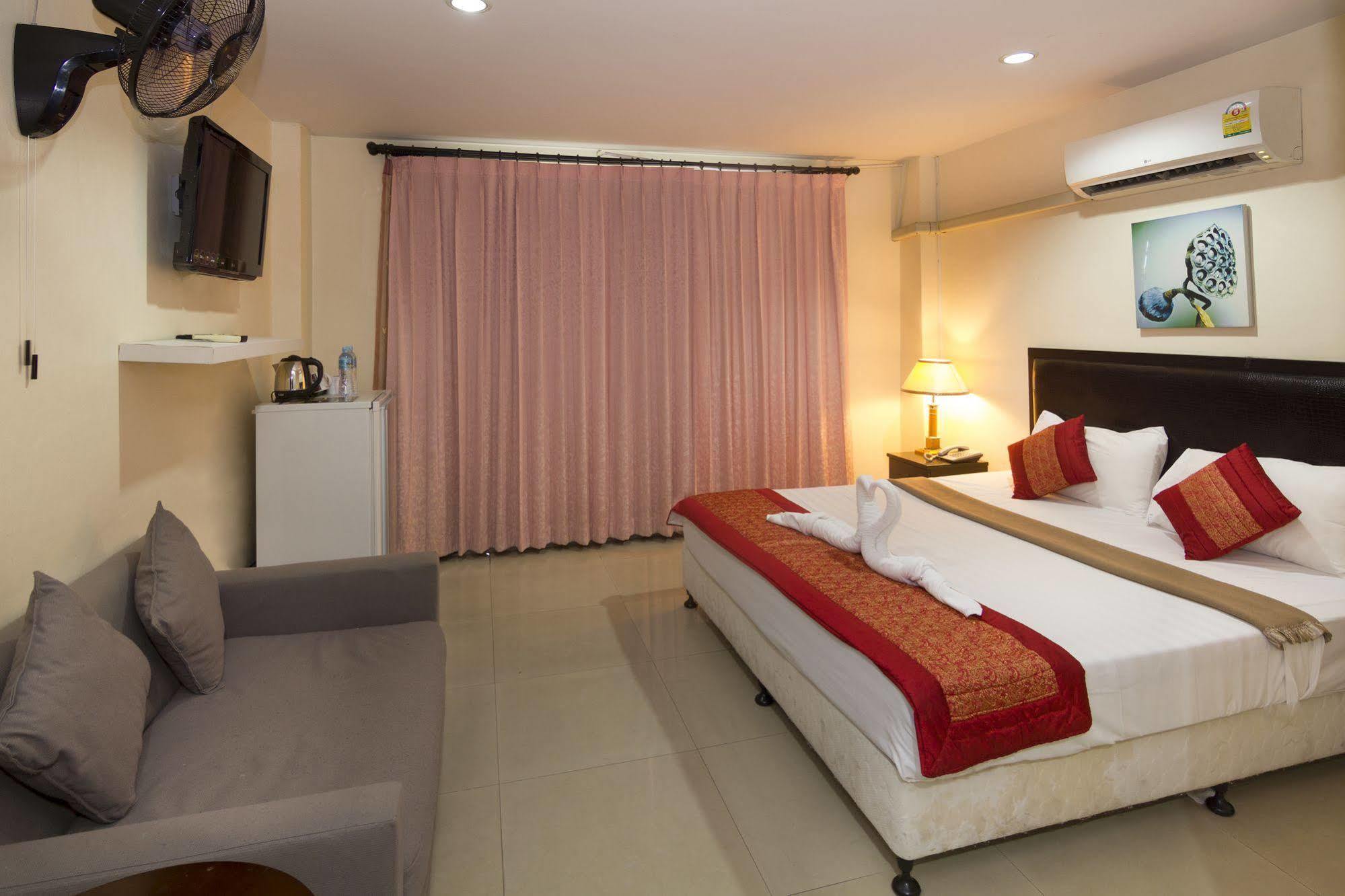 Royal Q & D Suites 파타야 외부 사진